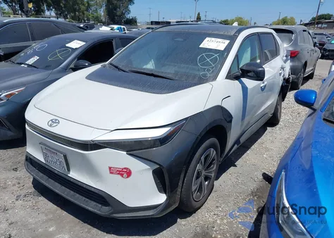 2024 Toyota Bz4X Xle from USA, damaged, VIN JTMAAAAA8RA043281